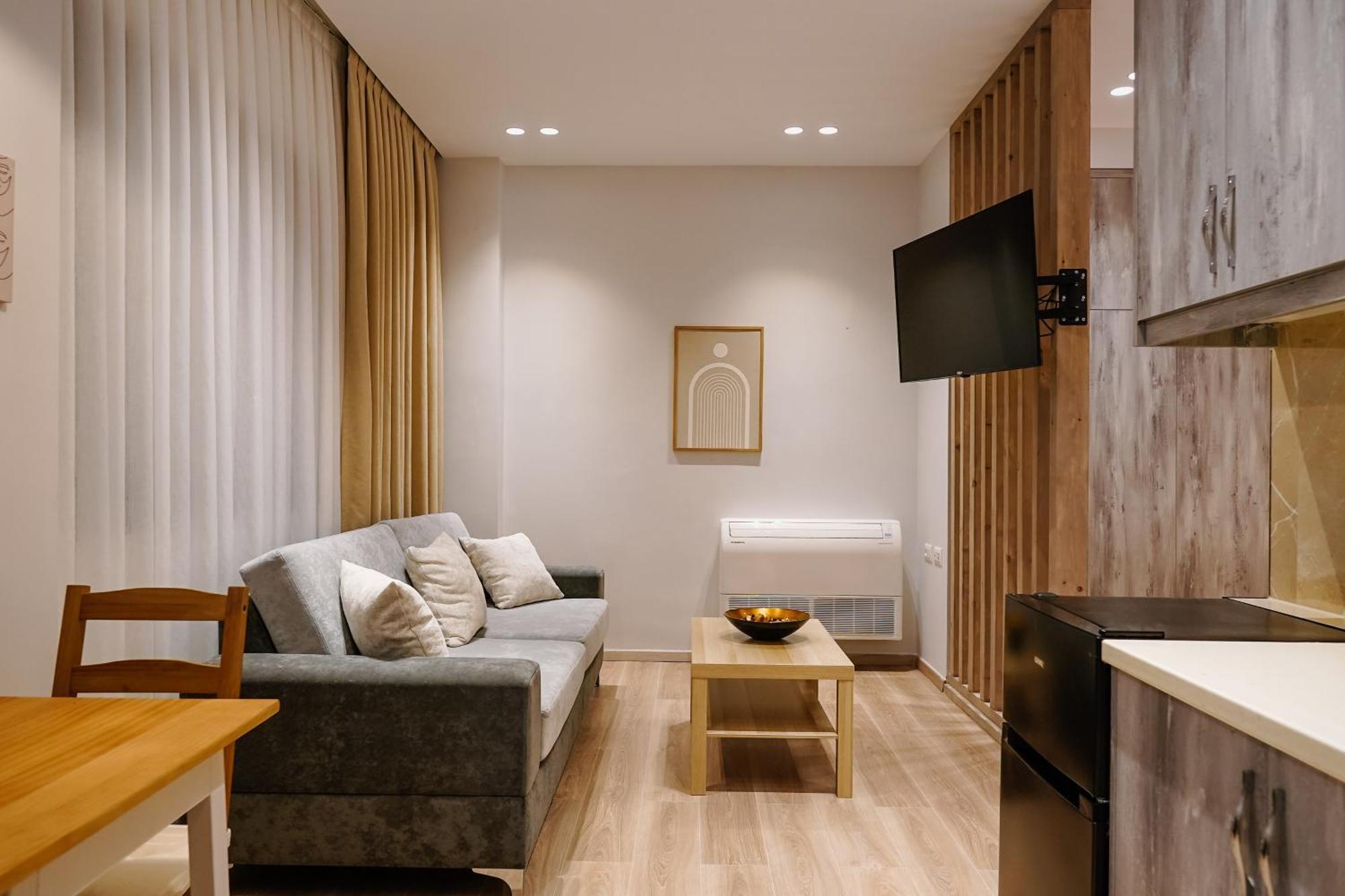 Asimenja'S Studios Gjirokastër Esterno foto